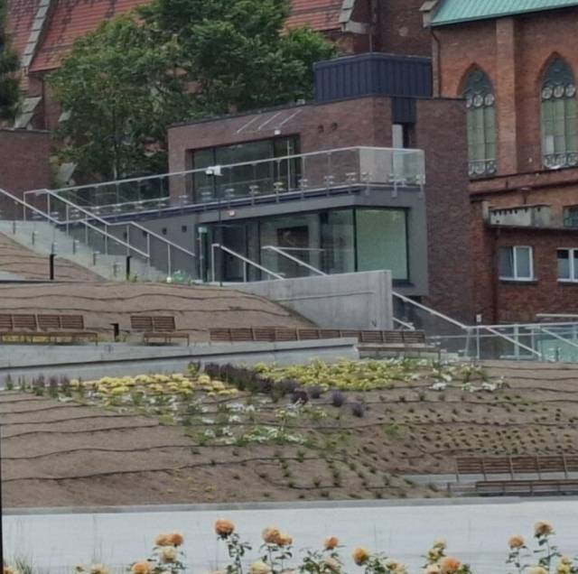 Oświęcim. Toalety z ul. Klasztornej przeniesione na cmentarz komunalny. W Starym Mieście nowe toalety są teraz przy ul. Bulwary