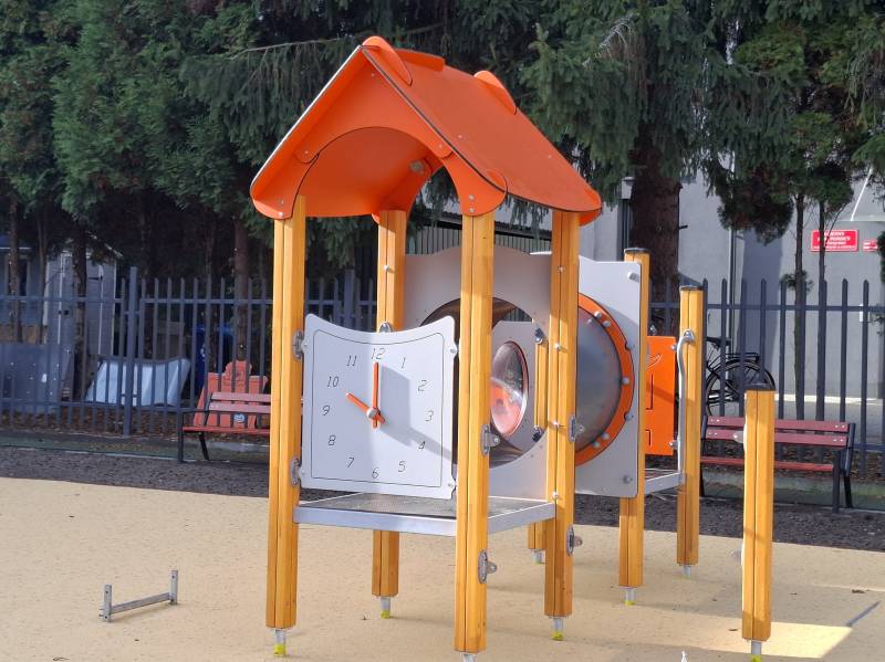 Oświęcim. Przy żłobku powstał kolorowy plac zabaw