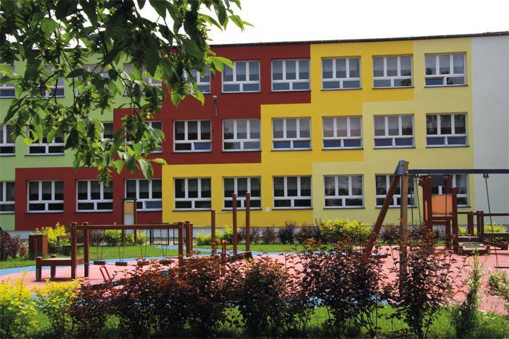 PREZYDENT MIASTA OŚWIĘCIM OGŁOSIŁ KONKURS NA STANOWISKO DYREKTORA SP-11