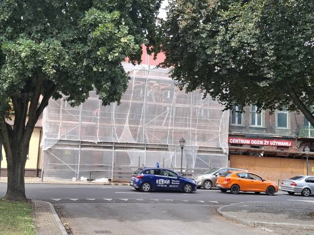 Oświęcim. Kolejna miejska kamienica odzyska blask. Prace już ruszyły