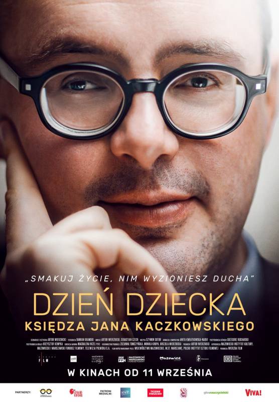 „Dzień dziecka księdza Jana Kaczkowskiego” - Nasze Kino | Dokument na dużym ekranie