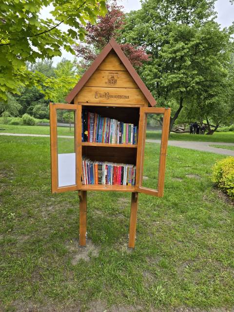 Ekobiblioteczka na Bulwarach nad Sołą