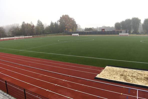 Kompleks sportowy przy Powiatowym Zespole nr 2 Szkół Ogólnokształcących Mistrzostwa Sportowego i Technicznych w Oświęcimiu